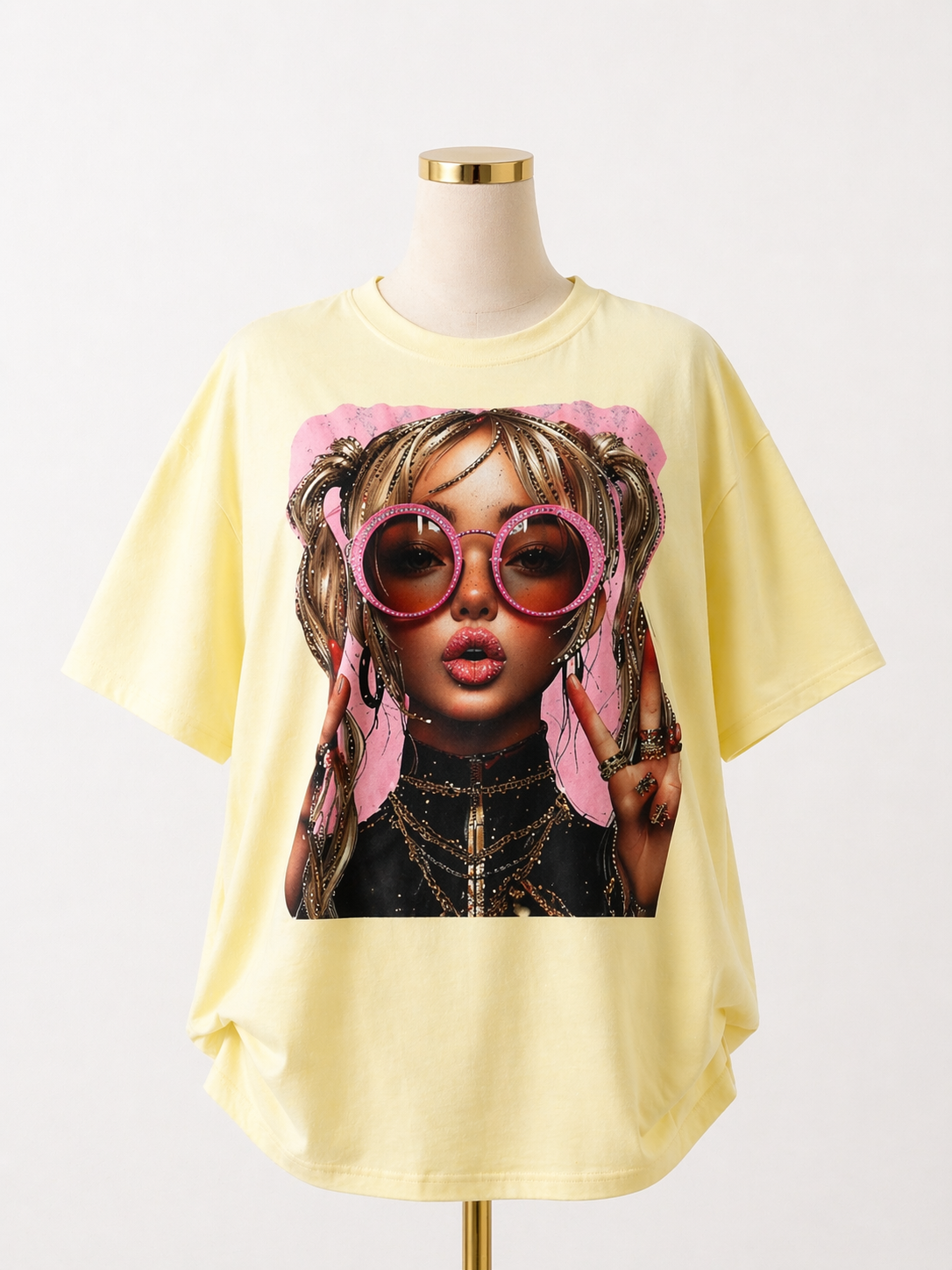 05 Curve Glam Doll